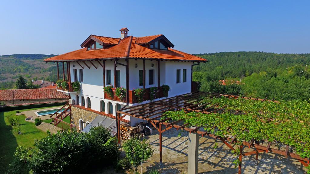 Guest House Diabora 알바나시 외부 사진