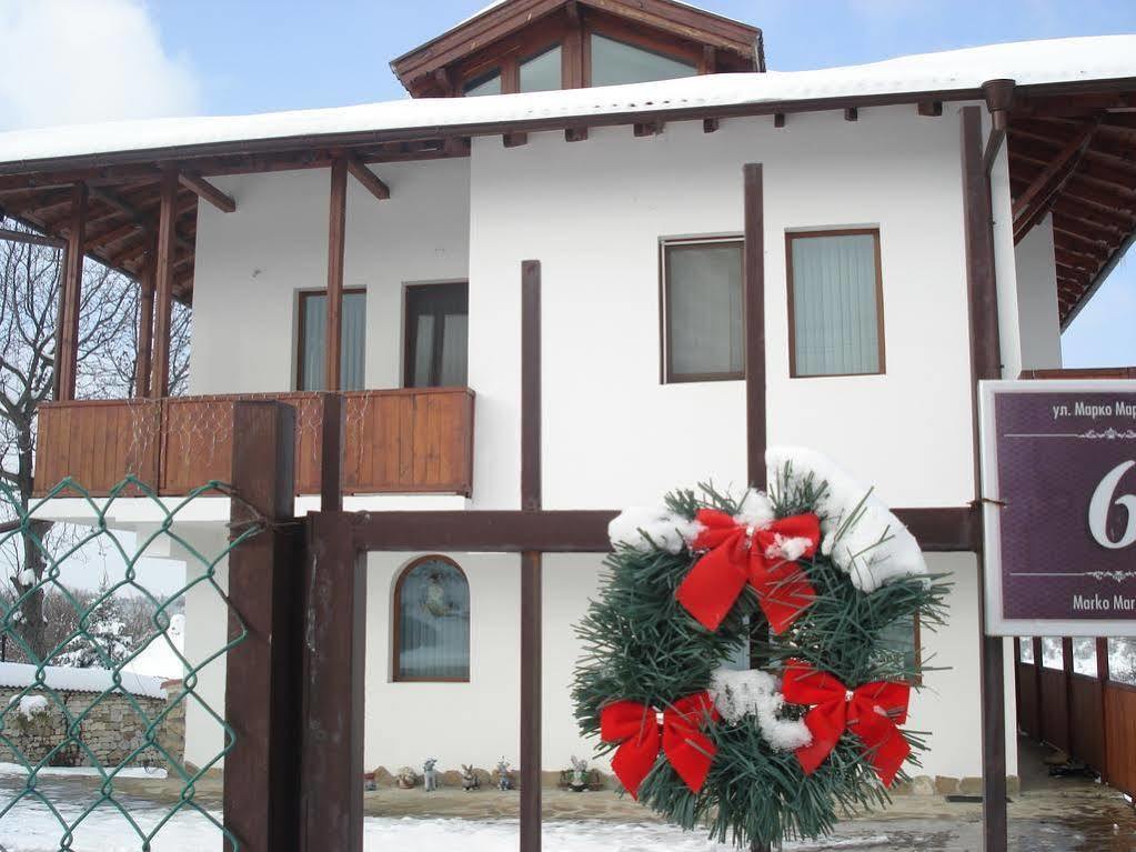 Guest House Diabora 알바나시 외부 사진