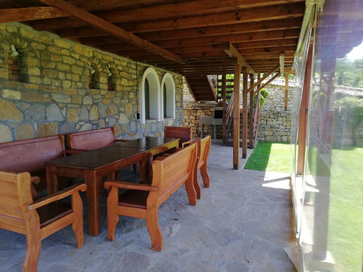 Guest House Diabora 알바나시 외부 사진